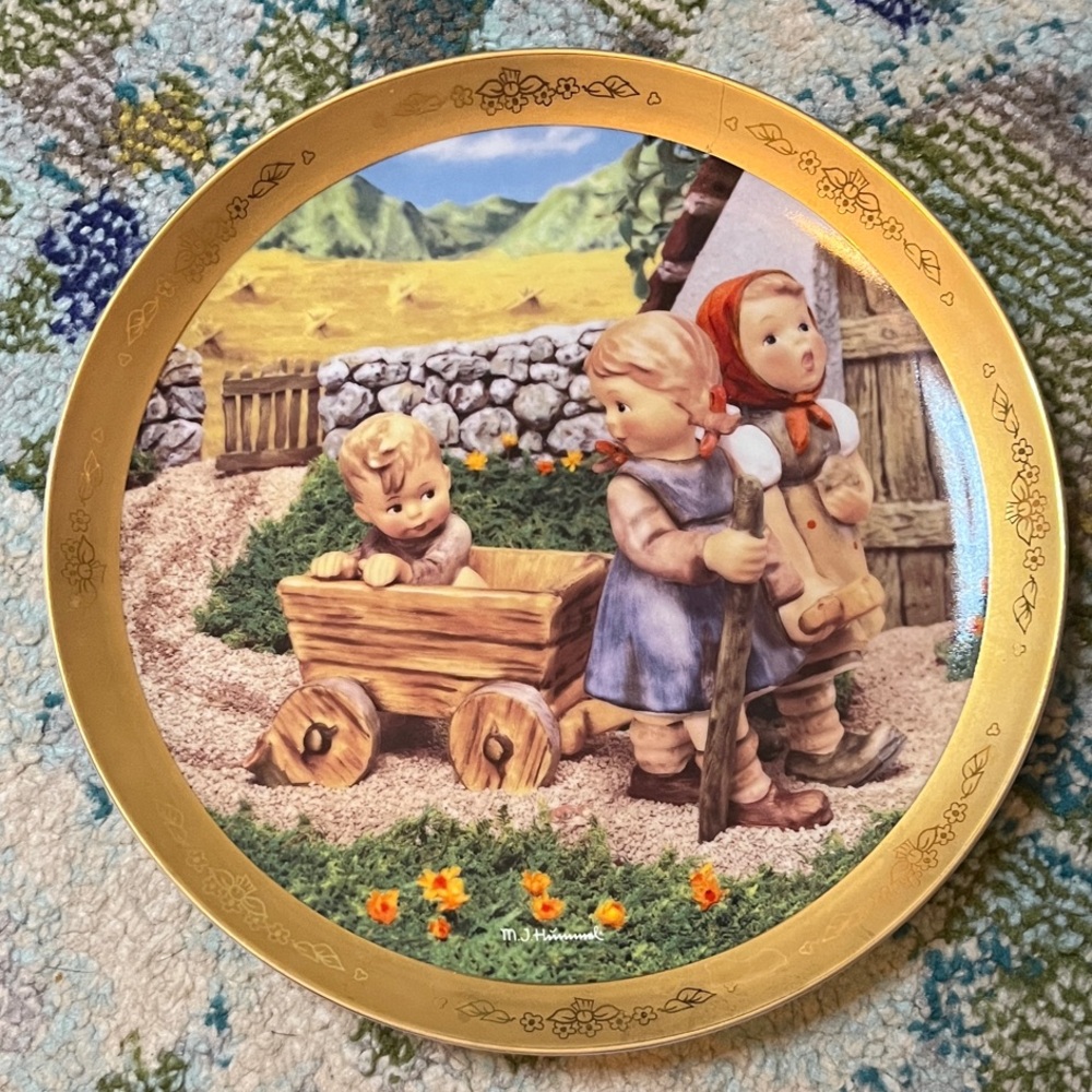 MJ Hummel Century Plate “Pleasant Journey” limited-edition plate